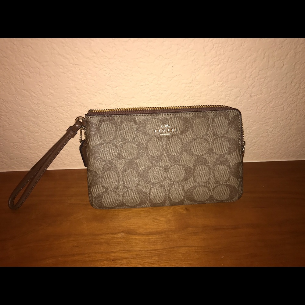 NEW WITH TAGS LARGE BROWN DOUBLE ZIP COACH WALLET